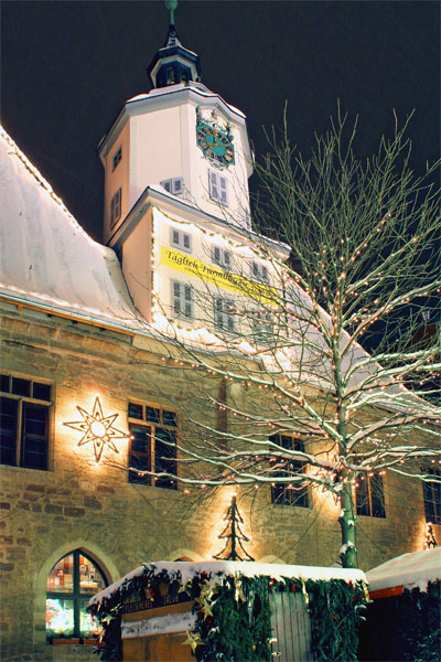 Das Rathaus zur Weihnachtszeit