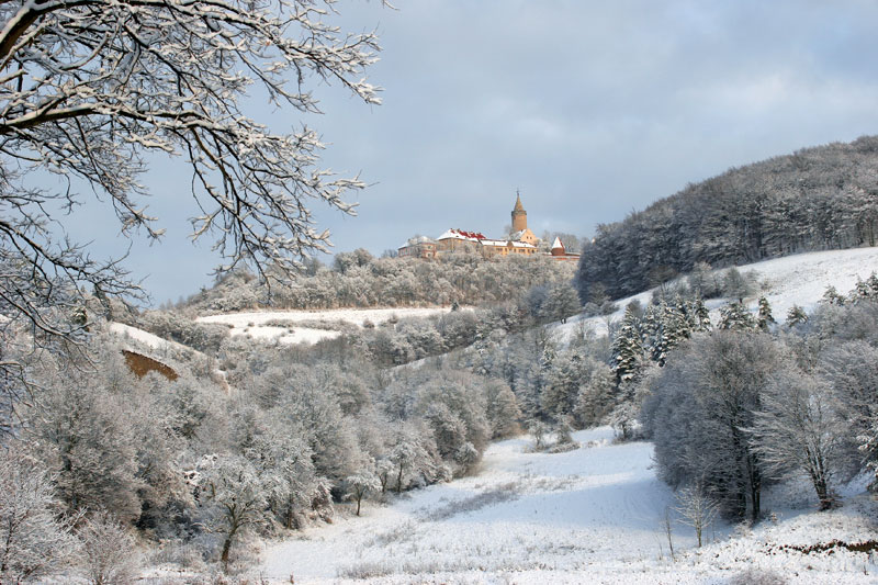 lDie winterliche Burg